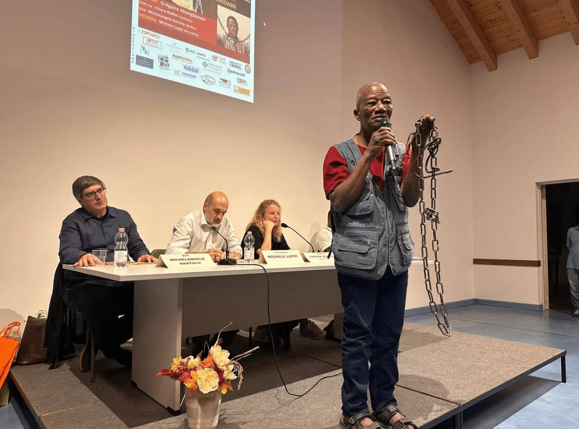 Featured image for “Cucciago (CO): L’opera di Grégoire Ahongbonon per la salute mentale in Africa e nel mondo”